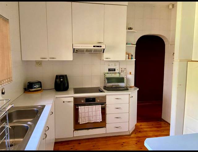 3 BEDROOM APARTMENT FOR SALE IN PELHAM